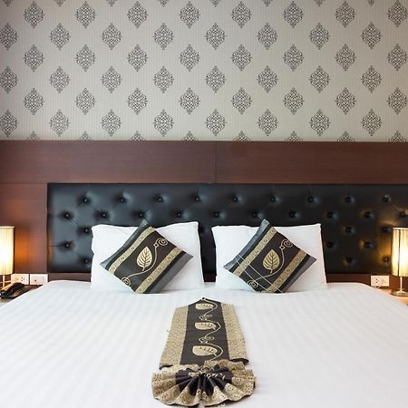 Hemingways Silk Hotel Patong Εξωτερικό φωτογραφία