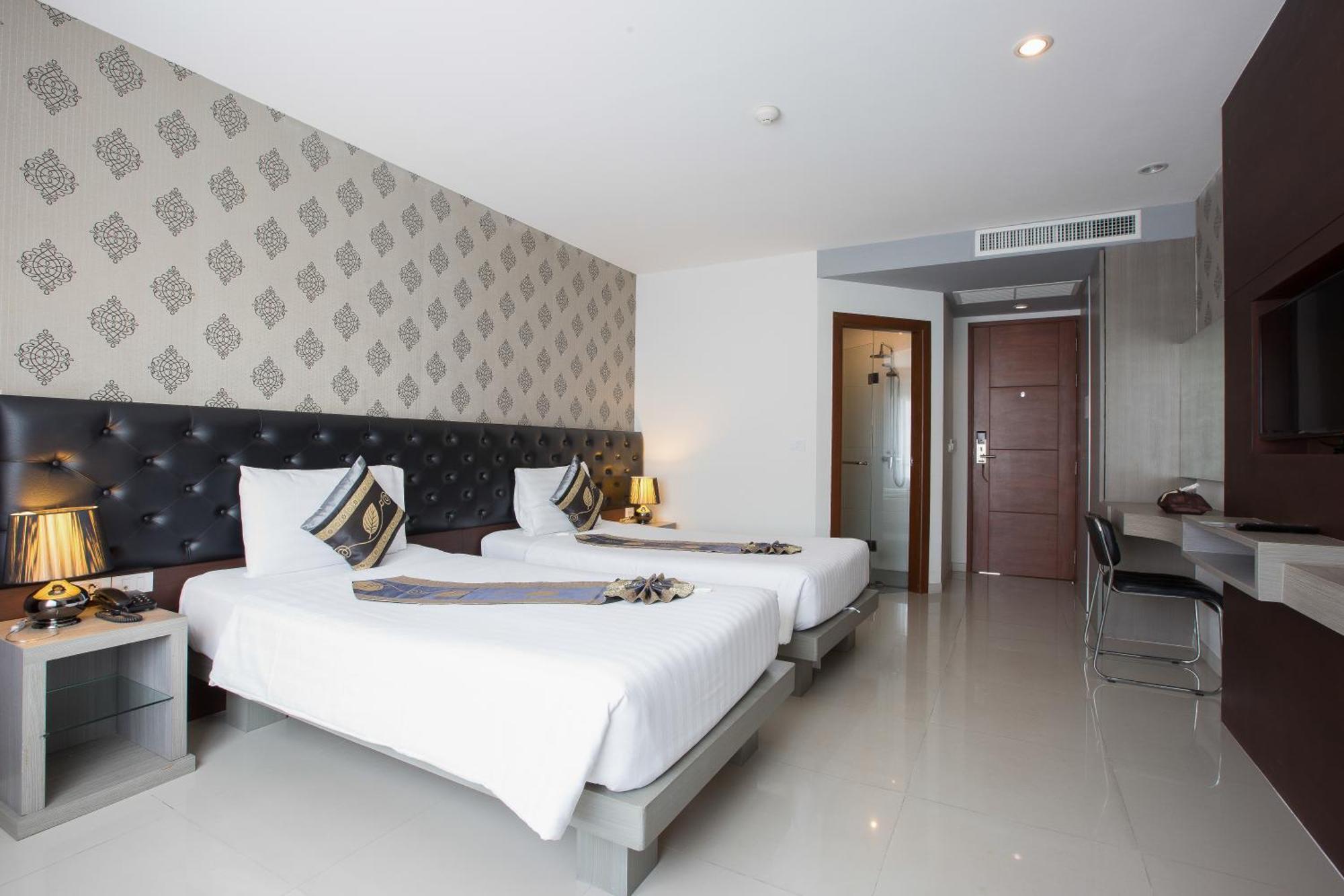 Hemingways Silk Hotel Patong Εξωτερικό φωτογραφία