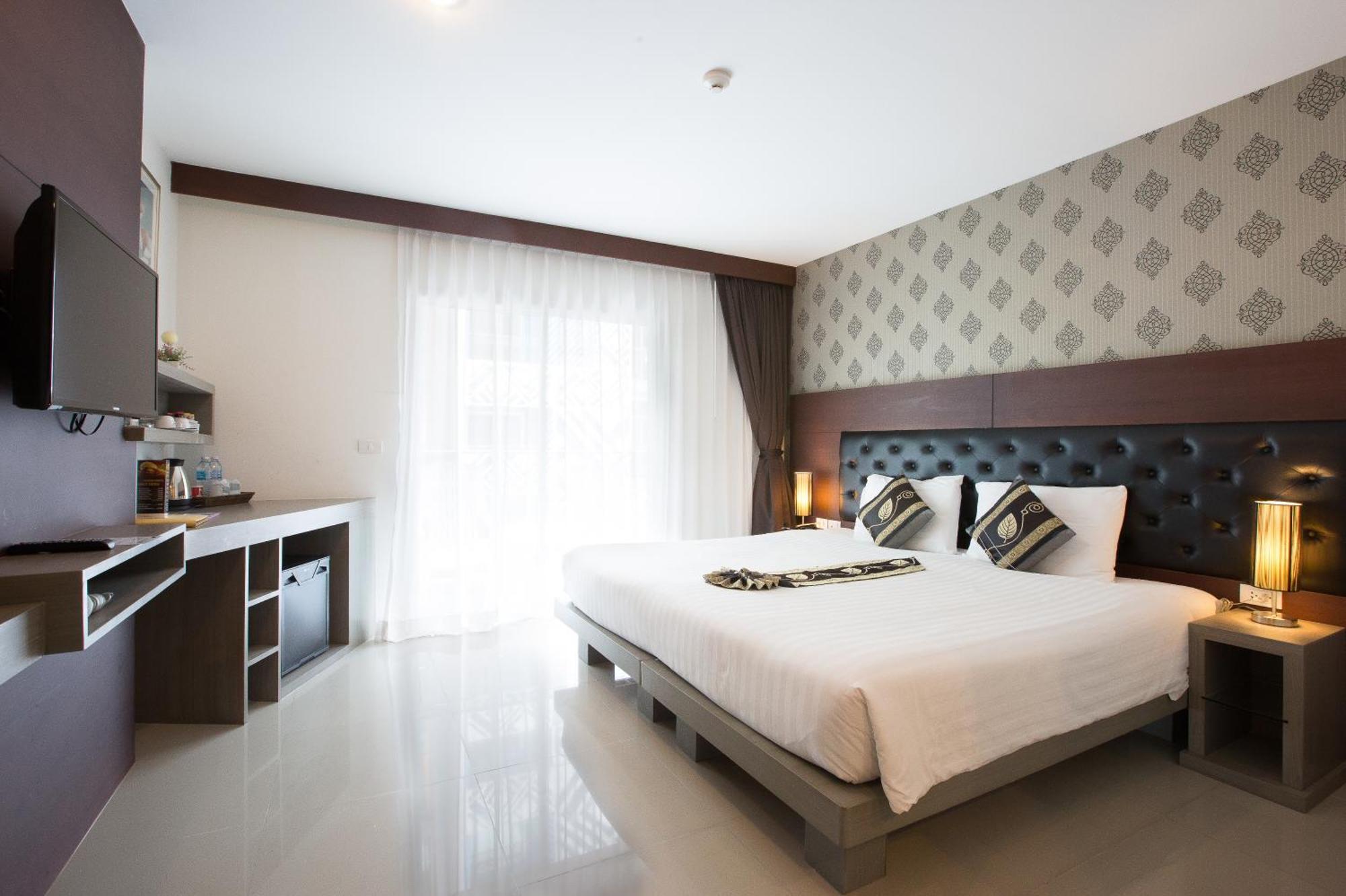 Hemingways Silk Hotel Patong Εξωτερικό φωτογραφία