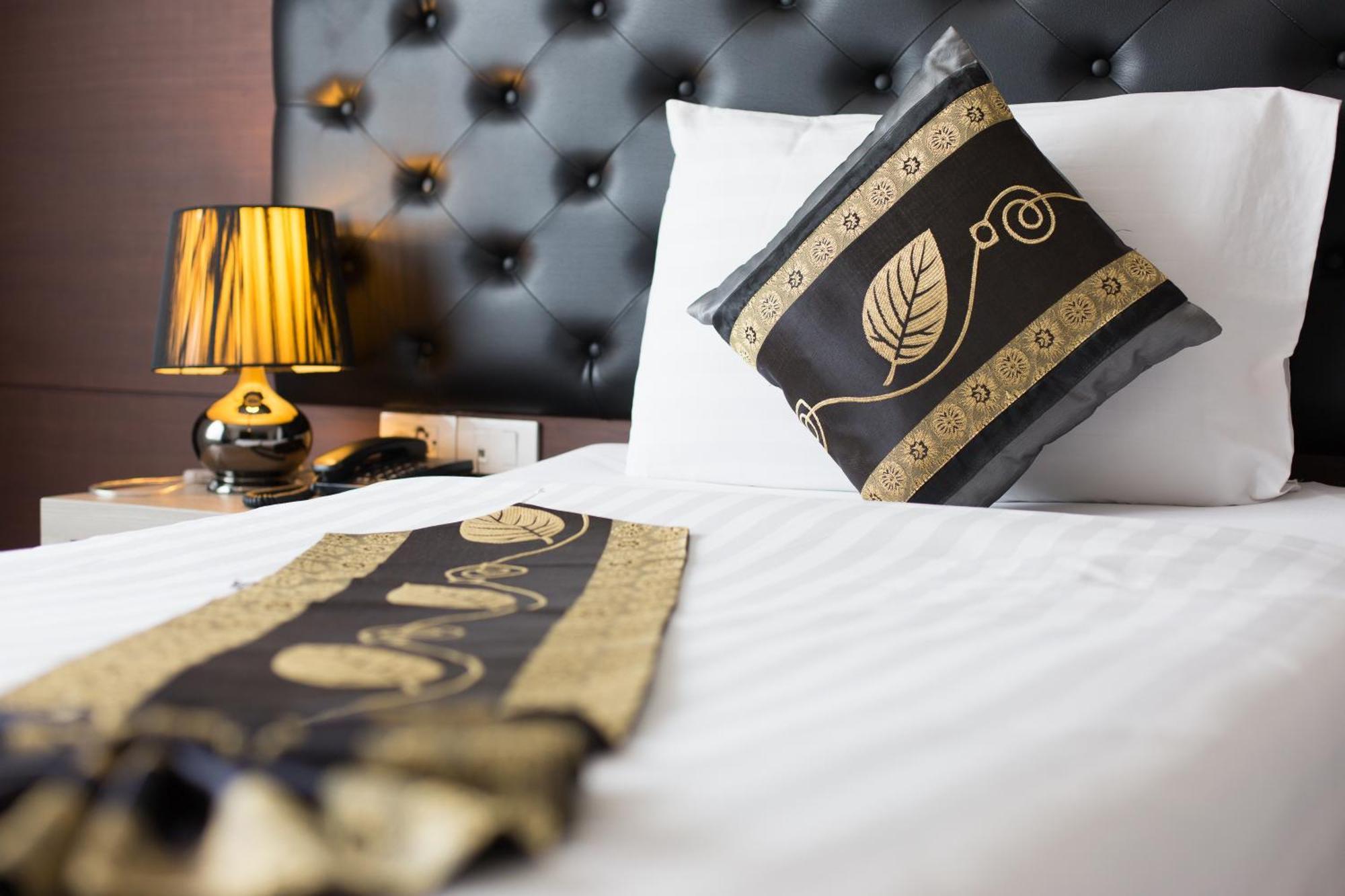 Hemingways Silk Hotel Patong Εξωτερικό φωτογραφία