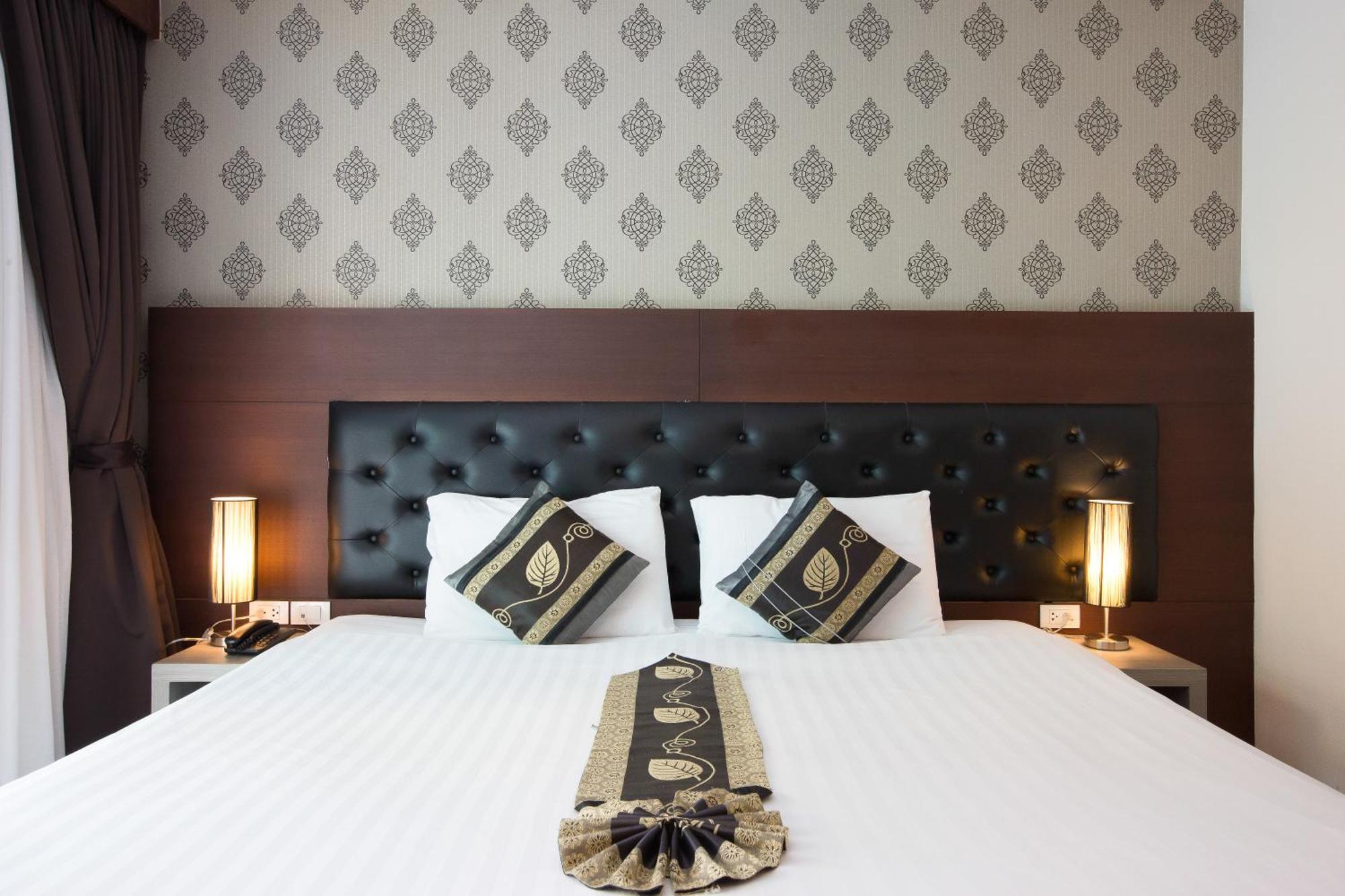 Hemingways Silk Hotel Patong Εξωτερικό φωτογραφία